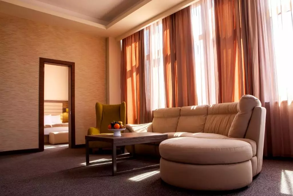 President Hotel by Hrazdan Hotel CJSC